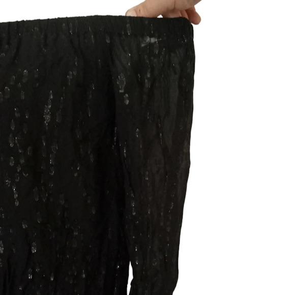 Lilly Pulitzer Emilee Black Metallic Silk Off The Shoulder Flowy Blouse Size XXS - Picture 3 of 7